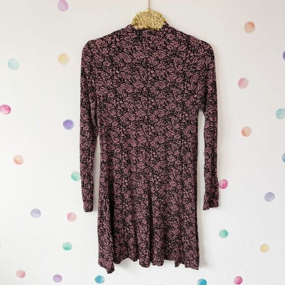 Express Dress  - Picture 2 of 3